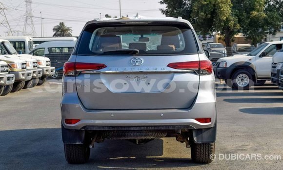 Ra Imported Toyota Fortuner Miiran Ọkọ̀ in Import - Dubai ni Benin Ra Imported Toyota Fortuner Miiran Ọkọ̀ in Import - Dubai ni Benin