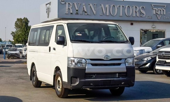 Ra Imported Toyota Hiace funfun Ọkọ̀ in Import - Dubai ni Benin Ra Imported Toyota Hiace funfun Ọkọ̀ in Import - Dubai ni Benin