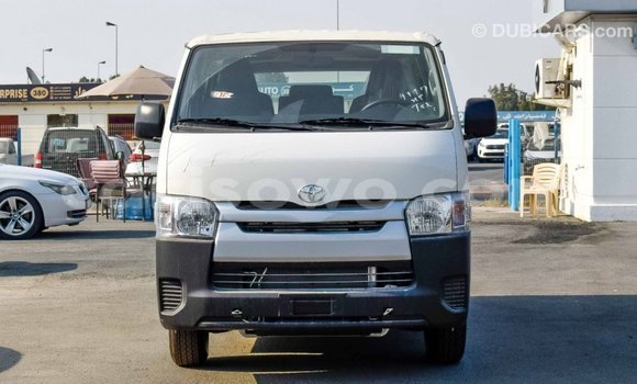 Ra Imported Toyota Hiace funfun Ọkọ̀ in Import - Dubai ni Benin Ra Imported Toyota Hiace funfun Ọkọ̀ in Import - Dubai ni Benin