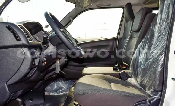 Ra Imported Toyota Hiace funfun Ọkọ̀ in Import - Dubai ni Benin Ra Imported Toyota Hiace funfun Ọkọ̀ in Import - Dubai ni Benin