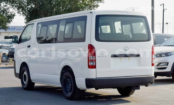 Ra Imported Toyota Hiace funfun Ọkọ̀ in Import - Dubai ni Benin Ra Imported Toyota Hiace funfun Ọkọ̀ in Import - Dubai ni Benin