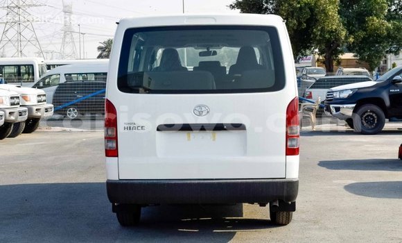 Ra Imported Toyota Hiace funfun Ọkọ̀ in Import - Dubai ni Benin Ra Imported Toyota Hiace funfun Ọkọ̀ in Import - Dubai ni Benin