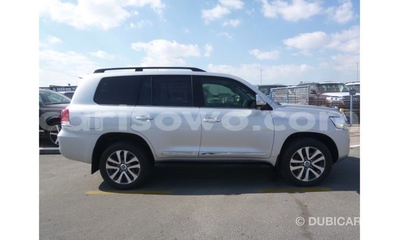 Ra Imported Toyota Land Cruiser Miiran Ọkọ̀ in Import - Dubai ni Benin Ra Imported Toyota Land Cruiser Miiran Ọkọ̀ in Import - Dubai ni Benin