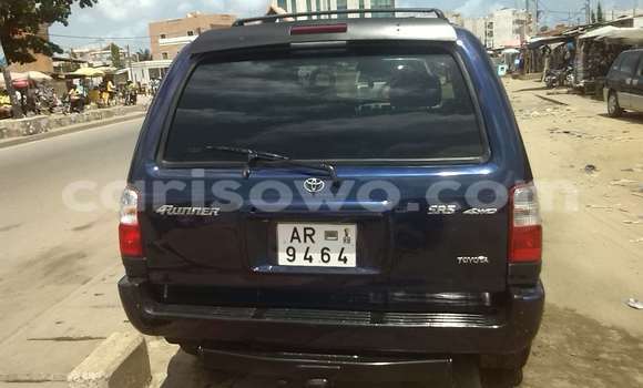 Ra Àlòkù Toyota 4Runner Blue Ọkọ̀ in Cotonou ni Benin Ra Àlòkù Toyota 4Runner Blue Ọkọ̀ in Cotonou ni Benin