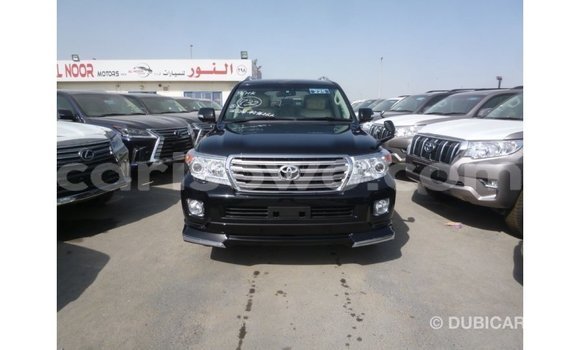 Acheter Import Voiture Toyota Land Cruiser Noir à Import - Dubai, Benin Acheter Import Voiture Toyota Land Cruiser Noir à Import - Dubai, Benin