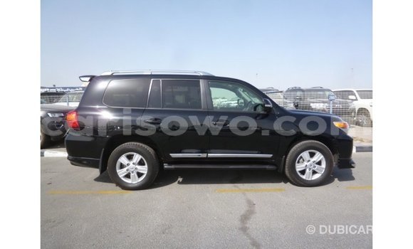 Acheter Import Voiture Toyota Land Cruiser Noir à Import - Dubai, Benin Acheter Import Voiture Toyota Land Cruiser Noir à Import - Dubai, Benin