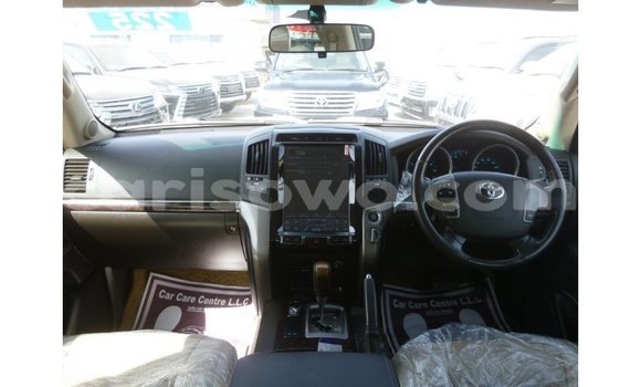 Buy Import Toyota Land Cruiser White Car in Import - Dubai in Benign Buy Import Toyota Land Cruiser White Car in Import - Dubai in Benign