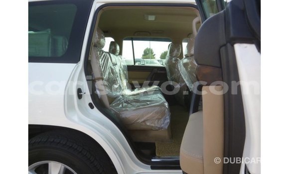 Buy Import Toyota Land Cruiser White Car in Import - Dubai in Benign Buy Import Toyota Land Cruiser White Car in Import - Dubai in Benign
