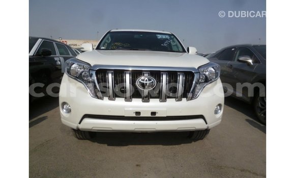 Acheter Import Voiture Toyota Prado Blanc à Import - Dubai, Benin Acheter Import Voiture Toyota Prado Blanc à Import - Dubai, Benin