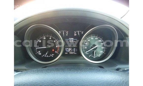 Ra Imported Toyota Land Cruiser funfun Ọkọ̀ in Import - Dubai ni Benin Ra Imported Toyota Land Cruiser funfun Ọkọ̀ in Import - Dubai ni Benin