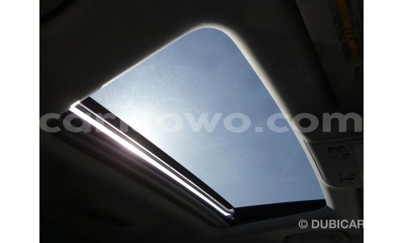 Ra Imported Toyota Land Cruiser funfun Ọkọ̀ in Import - Dubai ni Benin Ra Imported Toyota Land Cruiser funfun Ọkọ̀ in Import - Dubai ni Benin