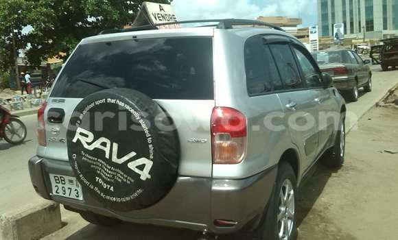 Ra Àlòkù Toyota RAV4 Silver Ọkọ̀ in Cotonou ni Benin Ra Àlòkù Toyota RAV4 Silver Ọkọ̀ in Cotonou ni Benin