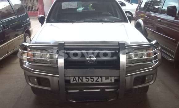 Ra Àlòkù Nissan Pathfinder Silver Ọkọ̀ in Cotonou ni Benin Ra Àlòkù Nissan Pathfinder Silver Ọkọ̀ in Cotonou ni Benin