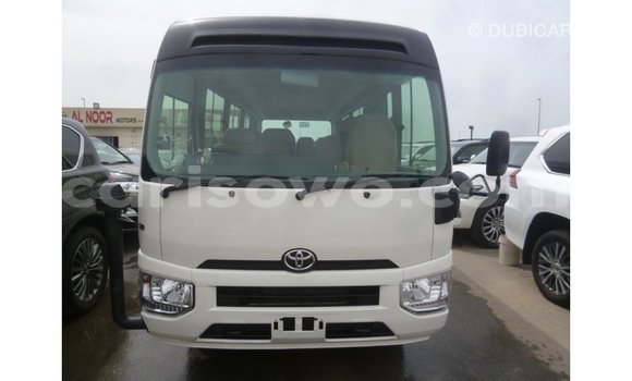 Acheter Import Utilitaire Toyota Coaster Blanc à Import - Dubai, Benin Acheter Import Utilitaire Toyota Coaster Blanc à Import - Dubai, Benin
