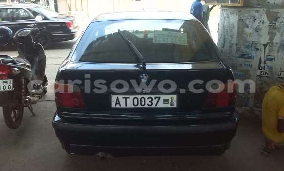 Ra Àlòkù BMW 3–Series Blue Ọkọ̀ in Cotonou ni Benin Ra Àlòkù BMW 3–Series Blue Ọkọ̀ in Cotonou ni Benin