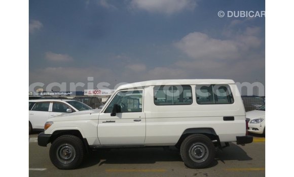 Buy Import Toyota Land Cruiser White Car in Import - Dubai in Benign Buy Import Toyota Land Cruiser White Car in Import - Dubai in Benign