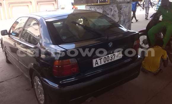 Ra Àlòkù BMW 3–Series Blue Ọkọ̀ in Cotonou ni Benin Ra Àlòkù BMW 3–Series Blue Ọkọ̀ in Cotonou ni Benin