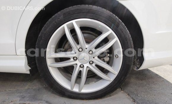 Ra Imported Mercedes-Benz 200 funfun Ọkọ̀ in Import - Dubai ni Benin Ra Imported Mercedes-Benz 200 funfun Ọkọ̀ in Import - Dubai ni Benin