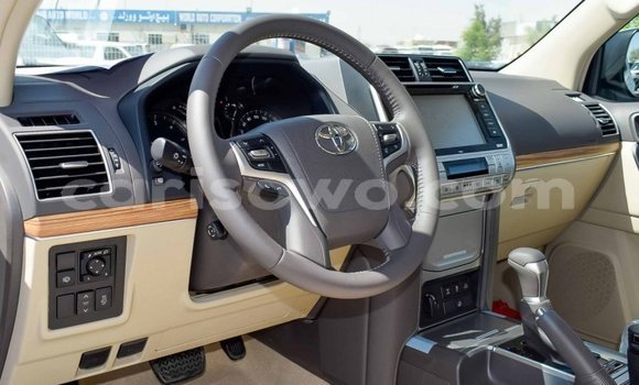 Acheter Neuf Voiture Toyota Land Cruiser Prado Blanc à Abomey, Benin Acheter Neuf Voiture Toyota Land Cruiser Prado Blanc à Abomey, Benin