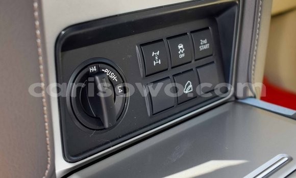 Acheter Neuf Voiture Toyota Land Cruiser Prado Blanc à Abomey, Benin Acheter Neuf Voiture Toyota Land Cruiser Prado Blanc à Abomey, Benin