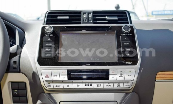 Acheter Neuf Voiture Toyota Land Cruiser Prado Blanc à Abomey, Benin Acheter Neuf Voiture Toyota Land Cruiser Prado Blanc à Abomey, Benin