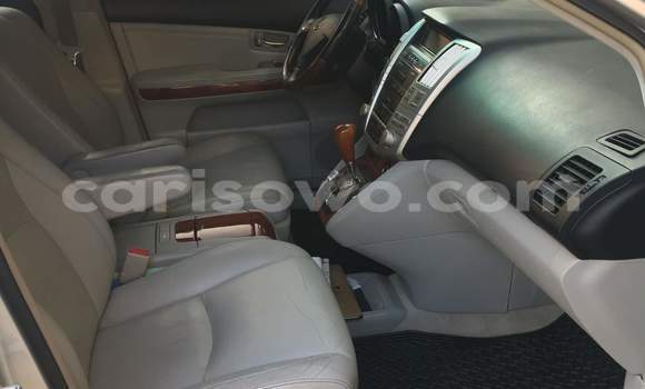 Sayi Na hannu Lexus RX 330 Azurfa Mota in Cotonou a Benin Sayi Na hannu Lexus RX 330 Azurfa Mota in Cotonou a Benin