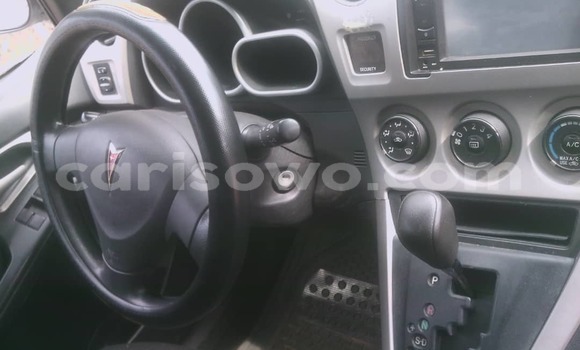 Ra Àlòkù Pontiac Vibe funfun Ọkọ̀ in Cotonou ni Benin Ra Àlòkù Pontiac Vibe funfun Ọkọ̀ in Cotonou ni Benin