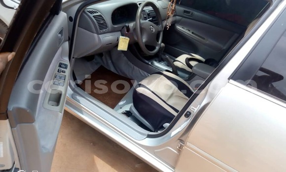 Sayi Na hannu Toyota Camry Azurfa Mota in Cotonou a Benin Sayi Na hannu Toyota Camry Azurfa Mota in Cotonou a Benin