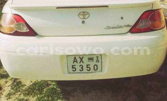 Sayi Na hannu Toyota Solara White Mota in Cotonou a Benin Sayi Na hannu Toyota Solara White Mota in Cotonou a Benin