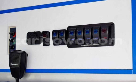 Acheter Neuf Voiture Toyota Hiace Blanc à Abomey, Benin Acheter Neuf Voiture Toyota Hiace Blanc à Abomey, Benin