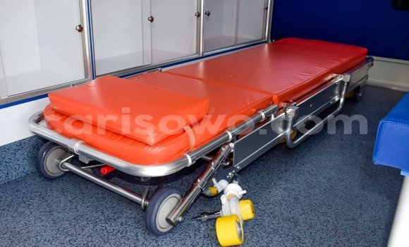 Acheter Neuf Voiture Toyota Hiace Blanc à Abomey, Benin Acheter Neuf Voiture Toyota Hiace Blanc à Abomey, Benin