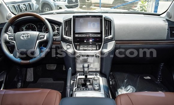 Acheter Neuf Voiture Toyota Land Cruiser Noir à Abomey, Benin Acheter Neuf Voiture Toyota Land Cruiser Noir à Abomey, Benin