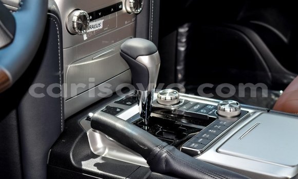 Acheter Neuf Voiture Toyota Land Cruiser Noir à Abomey, Benin Acheter Neuf Voiture Toyota Land Cruiser Noir à Abomey, Benin