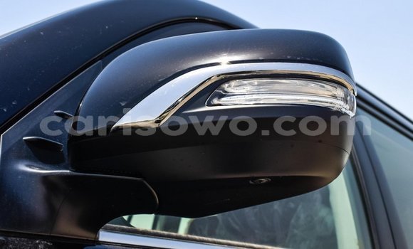 Acheter Neuf Voiture Toyota Land Cruiser Noir à Abomey, Benin Acheter Neuf Voiture Toyota Land Cruiser Noir à Abomey, Benin