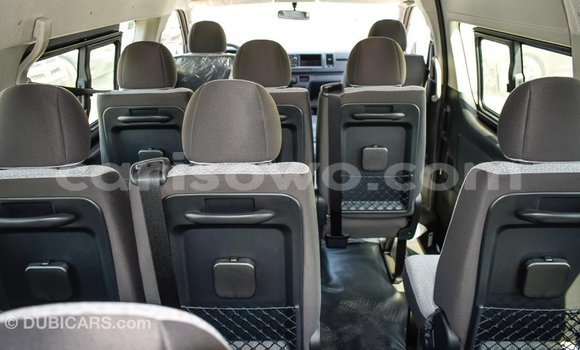 Ra Imported Toyota Hiace funfun Ọkọ̀ in Import - Dubai ni Benin Ra Imported Toyota Hiace funfun Ọkọ̀ in Import - Dubai ni Benin
