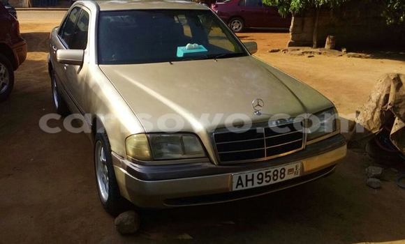 Sayi Na hannu Mercedes-Benz C–Class Sauran Mota in Cotonou a Benin