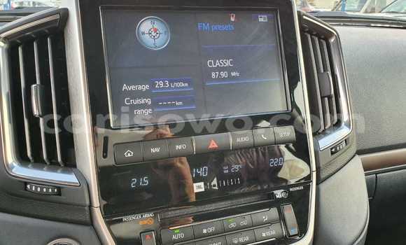 Acheter Neuf Voiture Toyota Land Cruiser Noir à Abomey, Benin Acheter Neuf Voiture Toyota Land Cruiser Noir à Abomey, Benin