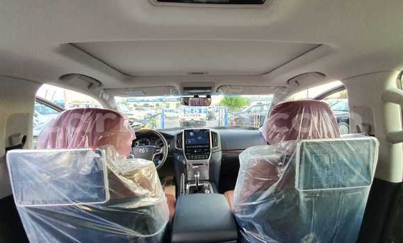 Acheter Neuf Voiture Toyota Land Cruiser Noir à Abomey, Benin Acheter Neuf Voiture Toyota Land Cruiser Noir à Abomey, Benin