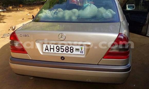 Sayi Na hannu Mercedes-Benz C–Class Sauran Mota in Cotonou a Benin Sayi Na hannu Mercedes-Benz C–Class Sauran Mota in Cotonou a Benin