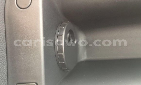 Ra Imported Hyundai Chorus funfun Ọkọ̀ akẹ́rù ńlá in Import - Dubai ni Benin Ra Imported Hyundai Chorus funfun Ọkọ̀ akẹ́rù ńlá in Import - Dubai ni Benin