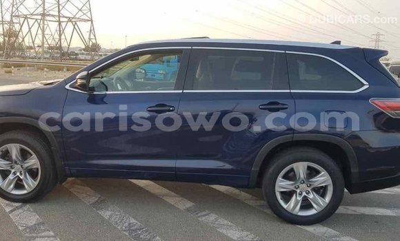 Sayi Imported Toyota Highlander Blue Mota in Import - Dubai a Benin Sayi Imported Toyota Highlander Blue Mota in Import - Dubai a Benin