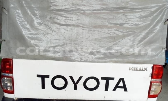 Buy Used Toyota Hilux White Car in Cotonou in Benign Buy Used Toyota Hilux White Car in Cotonou in Benign