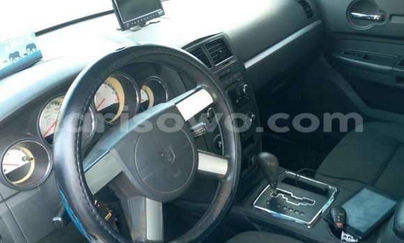 Ra Àlòkù Dodge Charger funfun Ọkọ̀ in Cotonou ni Benin Ra Àlòkù Dodge Charger funfun Ọkọ̀ in Cotonou ni Benin