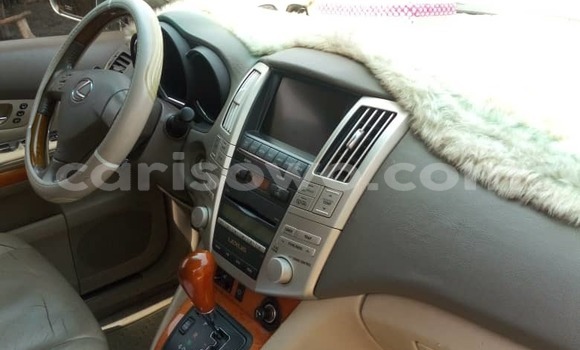Sayi Na hannu Lexus RX 330 M Mota in Cotonou a Benin Sayi Na hannu Lexus RX 330 M Mota in Cotonou a Benin