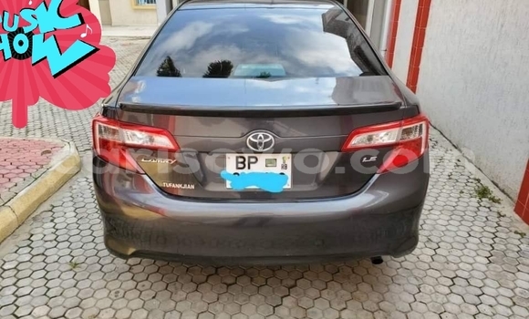 Acheter Occasion Voiture Toyota Camry Marron à Cotonou, Benin Acheter Occasion Voiture Toyota Camry Marron à Cotonou, Benin