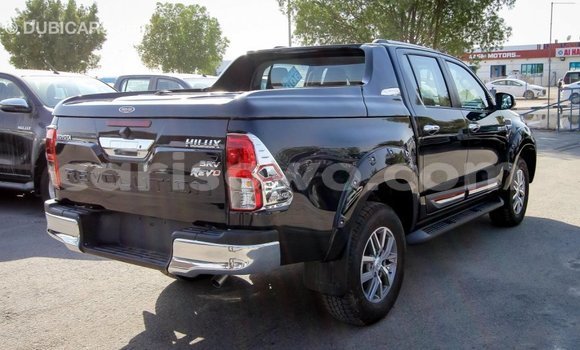 Sayi Imported Toyota Hilux Black Mota in Import - Dubai a Benin Sayi Imported Toyota Hilux Black Mota in Import - Dubai a Benin
