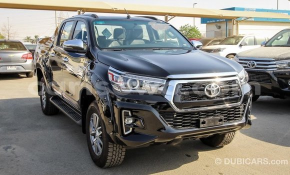 Sayi Imported Toyota Hilux Black Mota in Import - Dubai a Benin Sayi Imported Toyota Hilux Black Mota in Import - Dubai a Benin