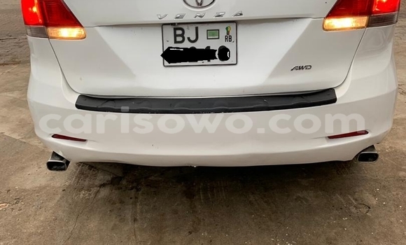 Ra Àlòkù Toyota Venza funfun Ọkọ̀ in Cotonou ni Benin Ra Àlòkù Toyota Venza funfun Ọkọ̀ in Cotonou ni Benin