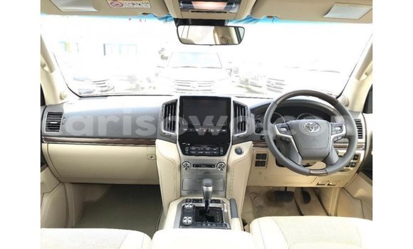 Ra Imported Toyota Land Cruiser Black Ọkọ̀ in Import - Dubai ni Benin Ra Imported Toyota Land Cruiser Black Ọkọ̀ in Import - Dubai ni Benin