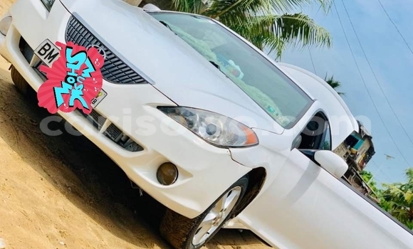 Ra Àlòkù Toyota Solara funfun Ọkọ̀ in Cotonou ni Benin Ra Àlòkù Toyota Solara funfun Ọkọ̀ in Cotonou ni Benin